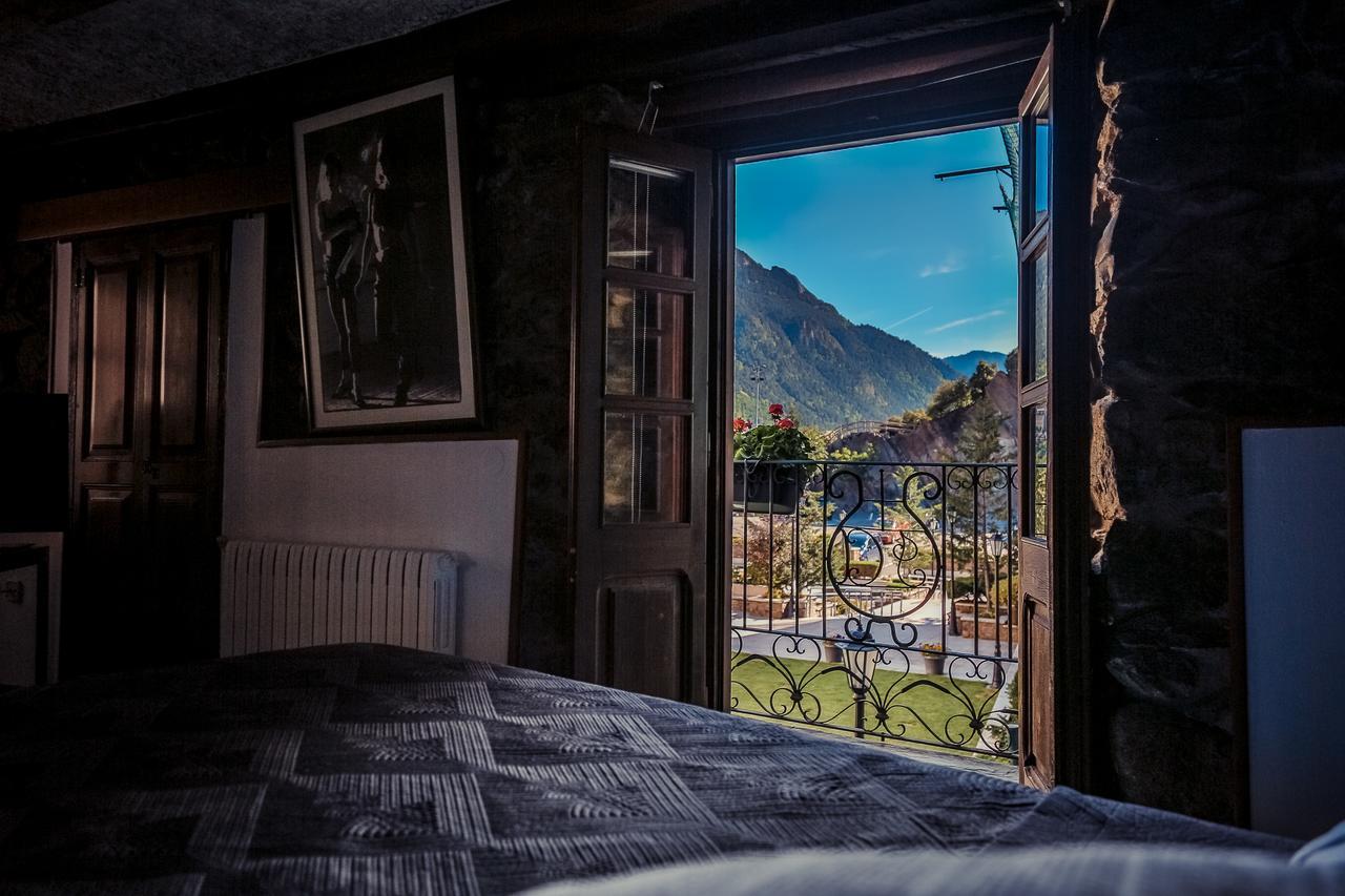 Hostal Cisco De Sans Andorra la Vella Exterior photo